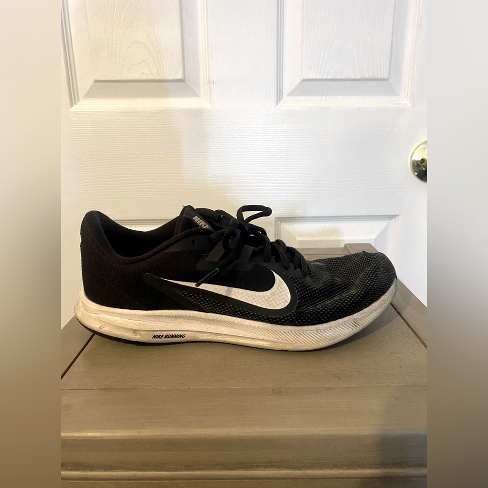 Black Nike Sneakers